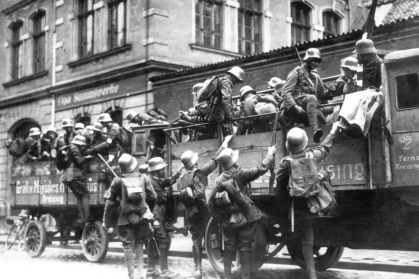 Photo from 1923 showing an SA detachment mounting a van, for what became known as the "Hitler Putsch".